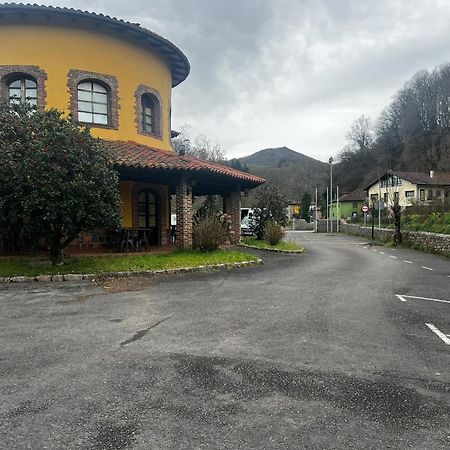 Hotel El Bricial Soto De Cangas Exterior foto