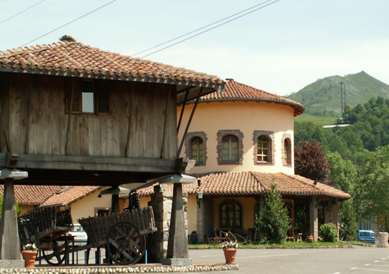 Hotel El Bricial Soto De Cangas Exterior foto